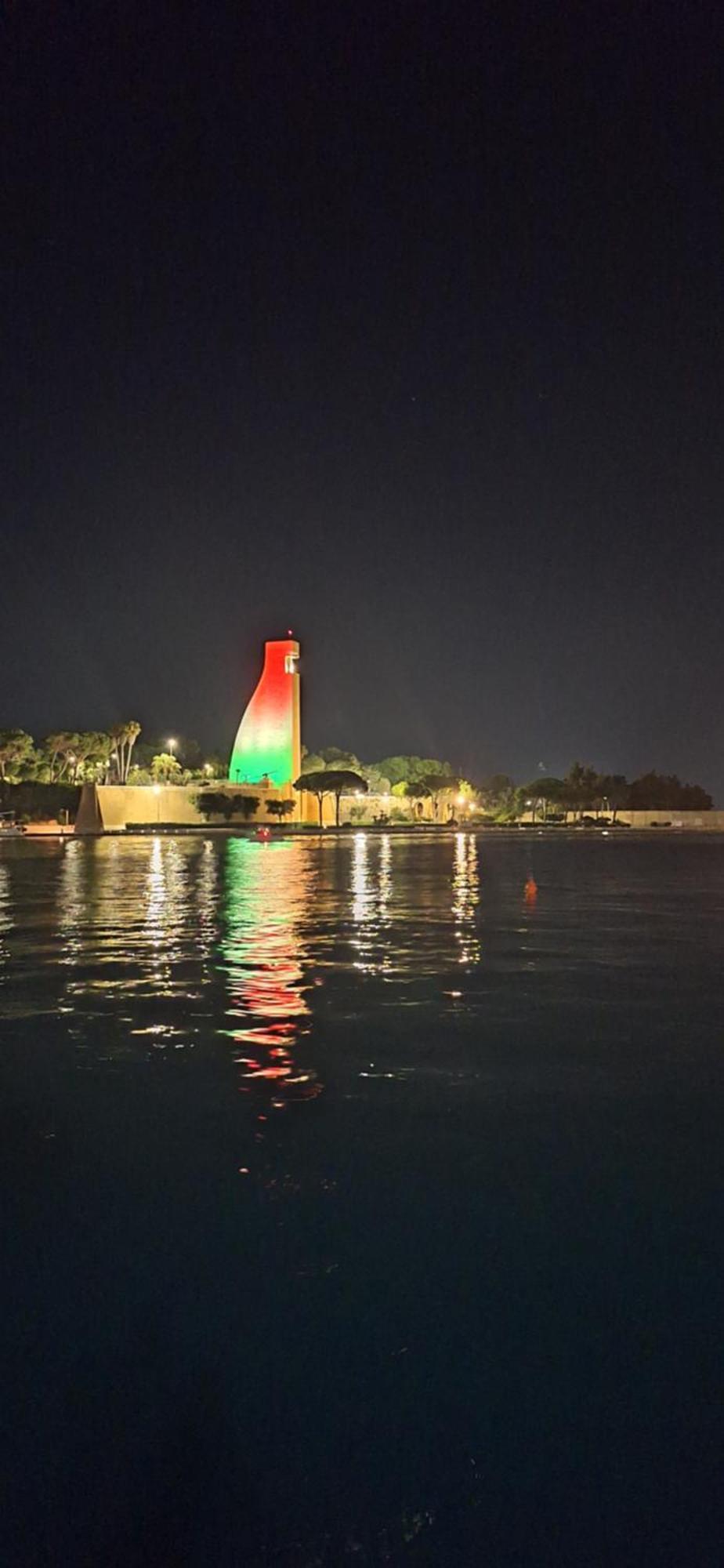Centro Storico Mare Fuori Villa Brindisi Bagian luar foto