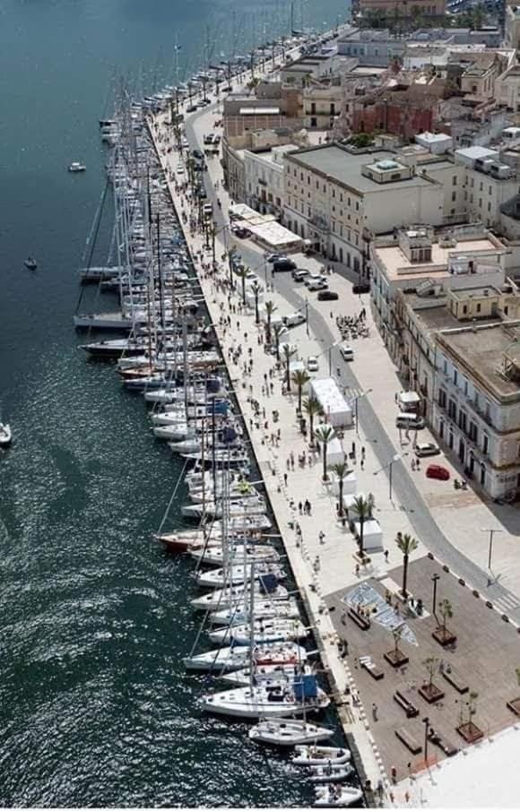 Centro Storico Mare Fuori Villa Brindisi Bagian luar foto